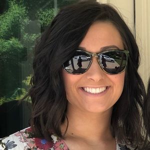 Meet your Posher, Savanna